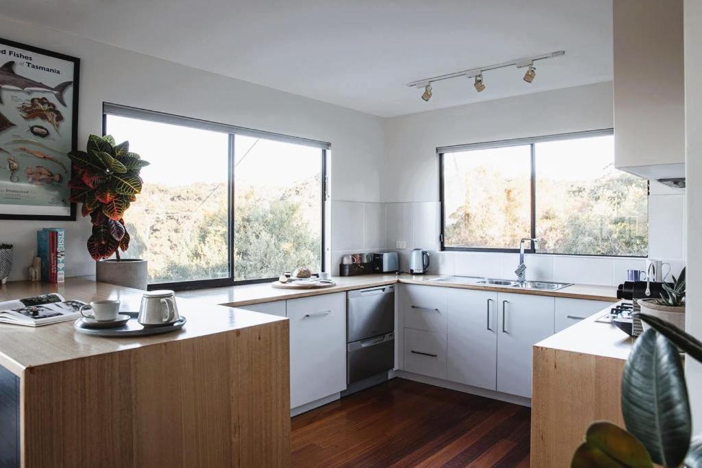 Villa Driftwood Rest Binalong Bay Sleeps 4 Exterior foto